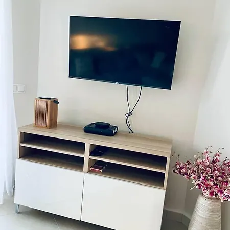 Apartment Sunny Condo- Pool & Free Parking Walk To Albufeira